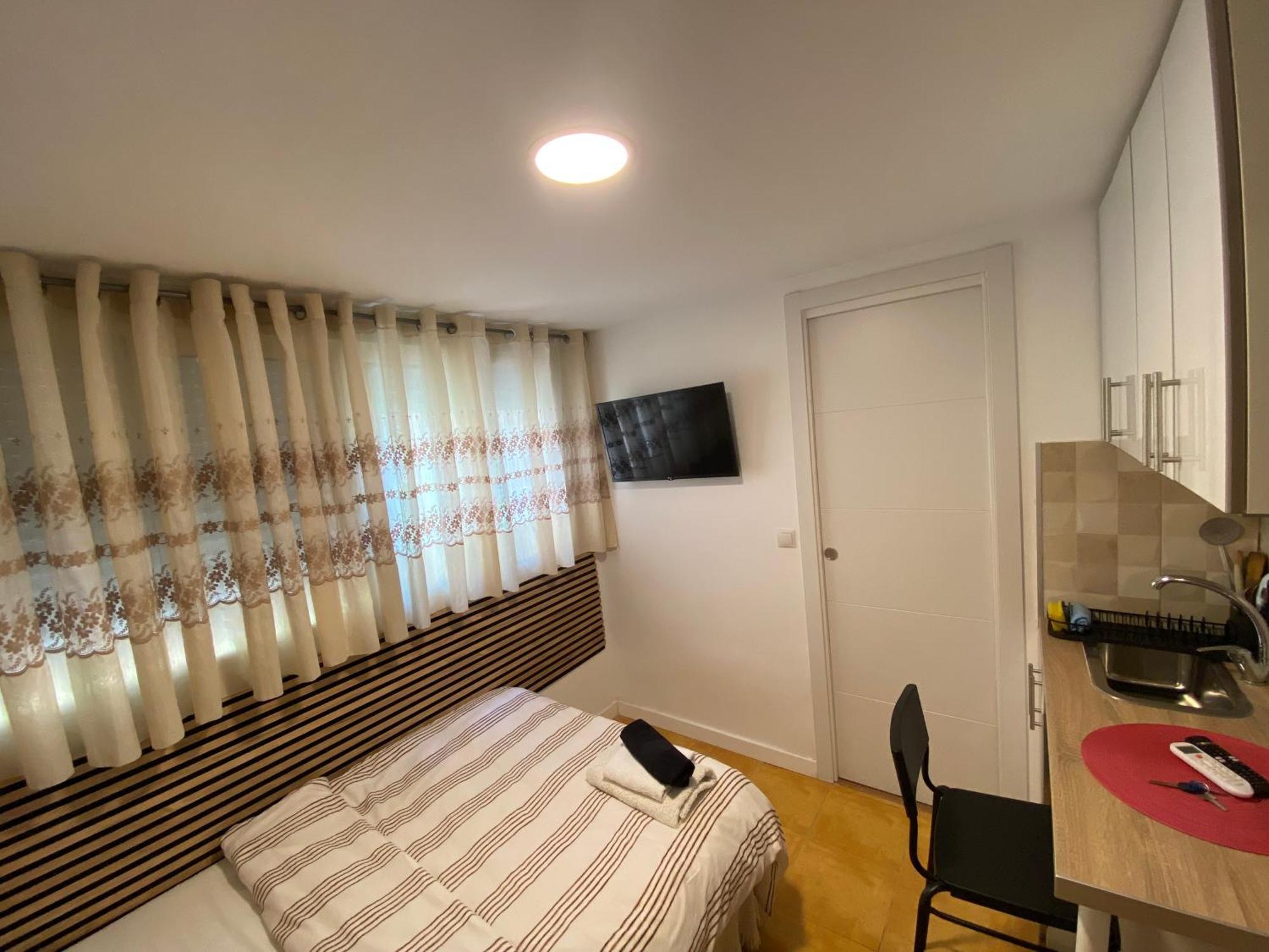 Habitaciones Con Bano Y Cocina Privada Валенсия Экстерьер фото
